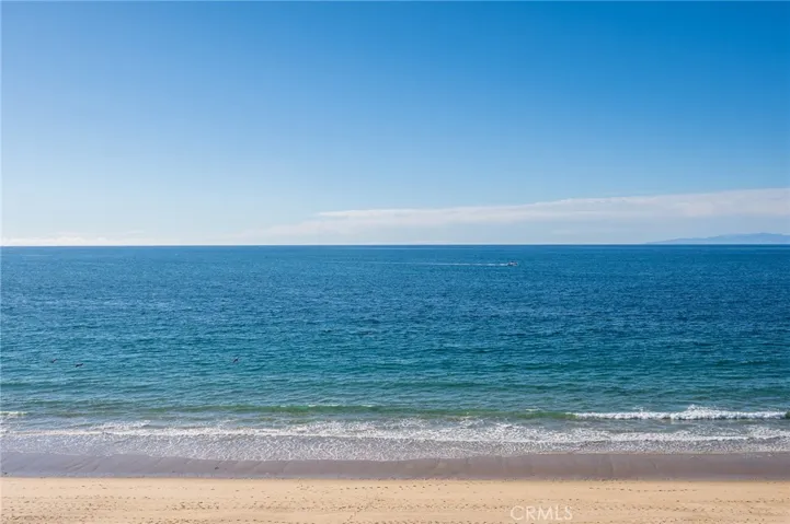 565 Esplanade 104, Redondo Beach, California 90277
