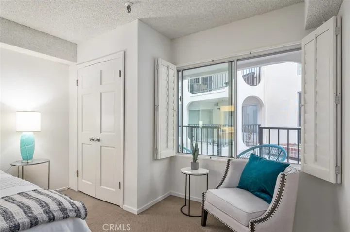 565 Esplanade 104, Redondo Beach, California 90277