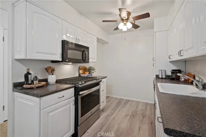 565 Esplanade 104, Redondo Beach, California 90277