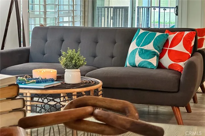 565 Esplanade 104, Redondo Beach, California 90277
