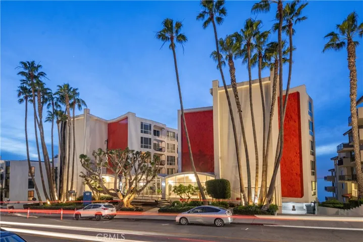 565 Esplanade 104, Redondo Beach, California 90277
