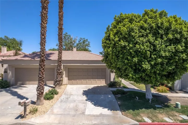 54458 Oak Tree A113, La Quinta, California 92253