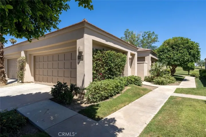 54458 Oak Tree A113, La Quinta, California 92253