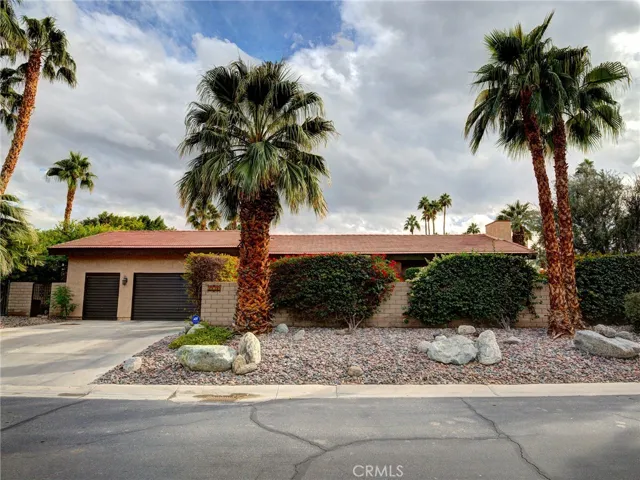 49200 Avenida Anselmo, La Quinta, California 92253