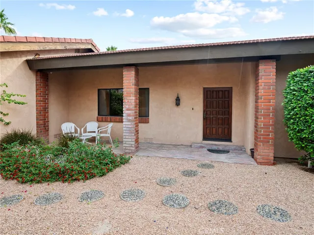 49200 Avenida Anselmo, La Quinta, California 92253