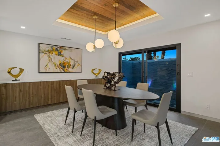 1177 E Sierra Way, Palm Springs, California 92264