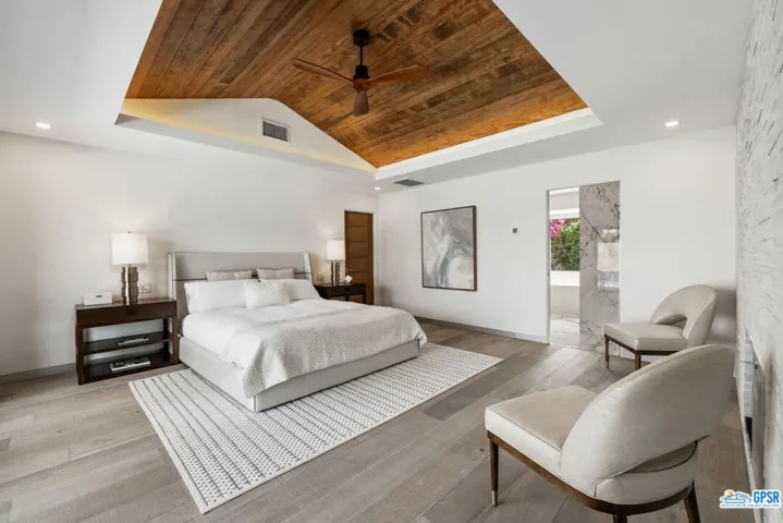 Master bedroom 2