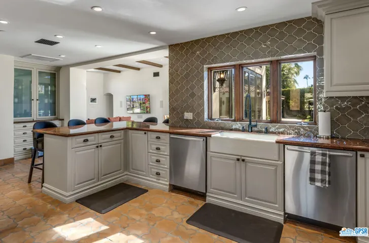 1455 N Vine Avenue, Palm Springs, California 92262