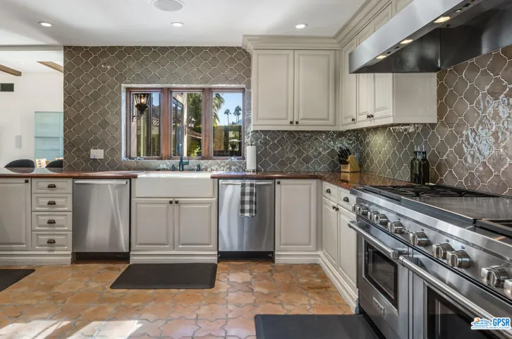 1455 N Vine Avenue, Palm Springs, California 92262