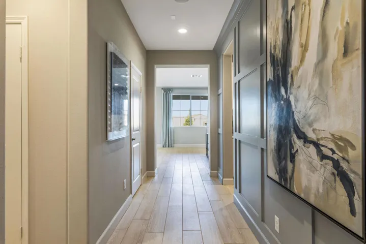 MODEL HOME