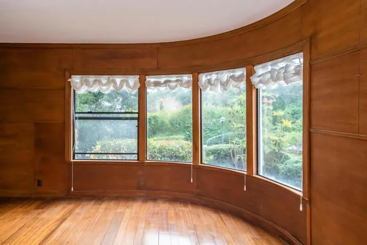 2910 Hillside Drive, Burlingame, California 94010