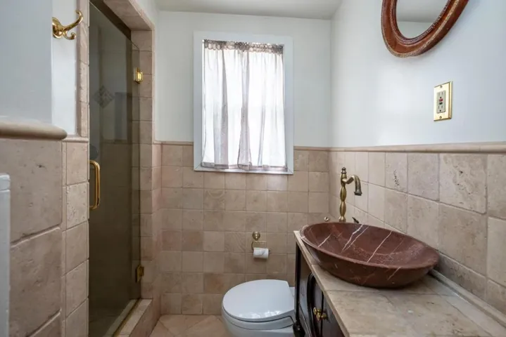 2910 Hillside Drive, Burlingame, California 94010