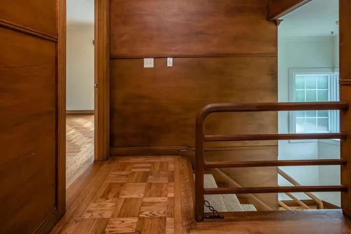 2910 Hillside Drive, Burlingame, California 94010