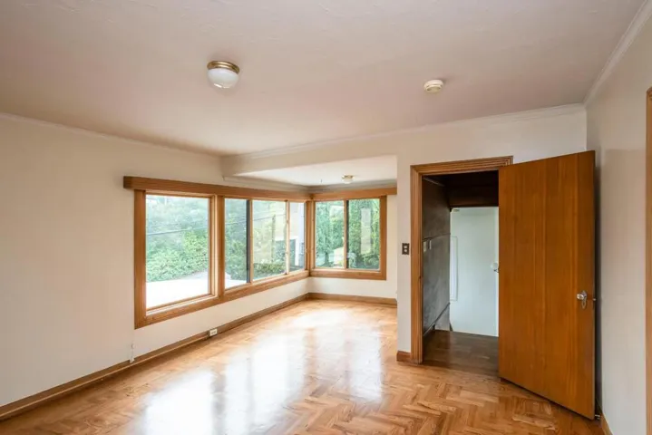 2910 Hillside Drive, Burlingame, California 94010