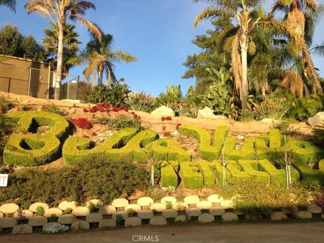 EXTENSIVE  LANDSCAPING
