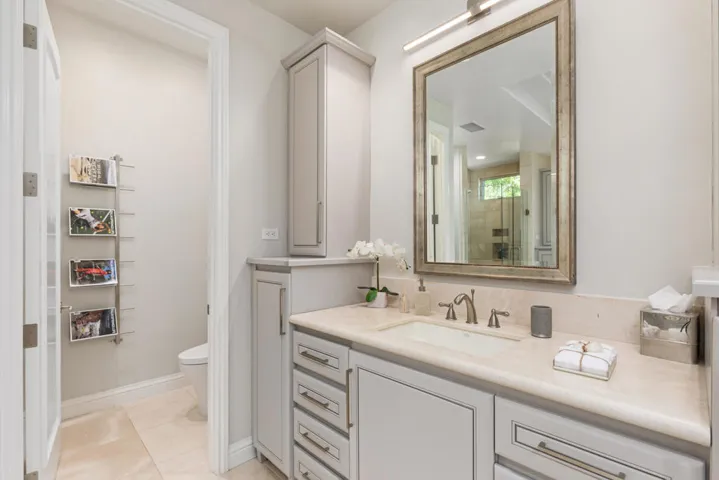 master ensuite