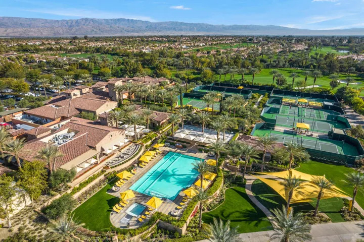 pool and sports club