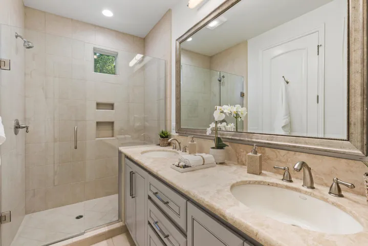 office ensuite