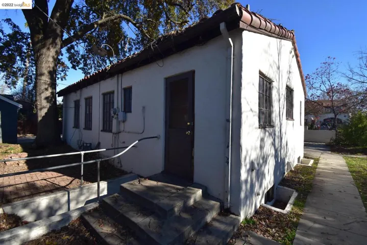 501 Olive Ave, Modesto, California 95350