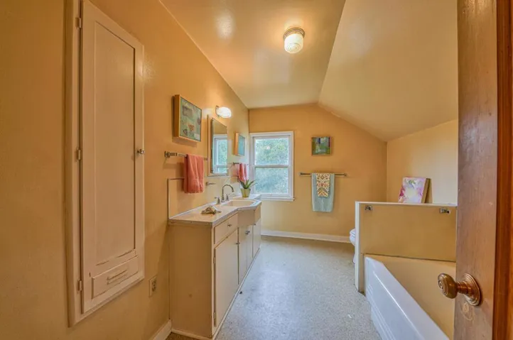 817 Congress Avenue, Pacific Grove, California 93950