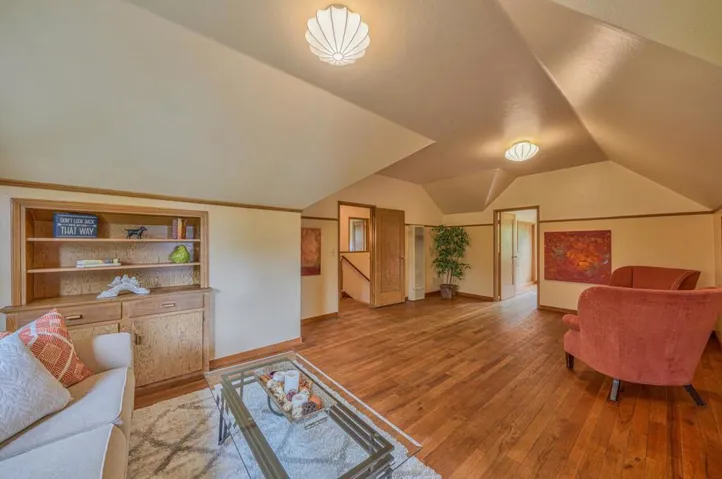 817 Congress Avenue, Pacific Grove, California 93950