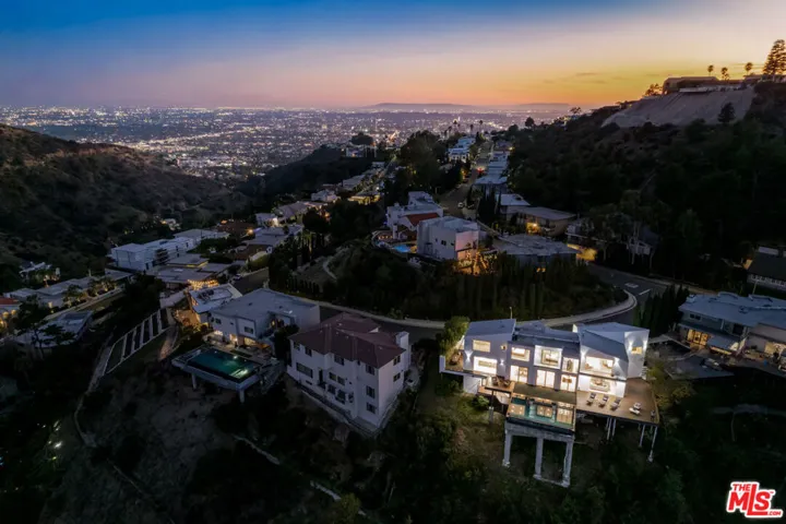 7567 Hermes Drive, Los Angeles, California 90046