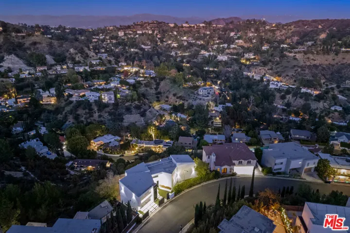7567 Hermes Drive, Los Angeles, California 90046