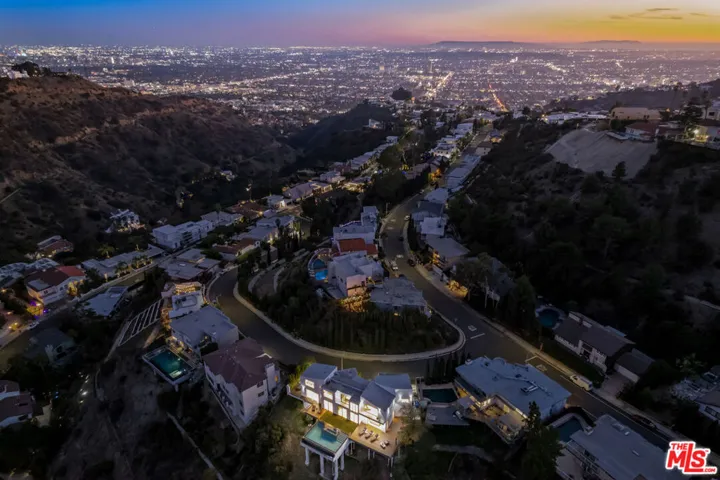 7567 Hermes Drive, Los Angeles, California 90046