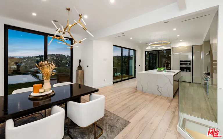 7567 Hermes Drive, Los Angeles, California 90046