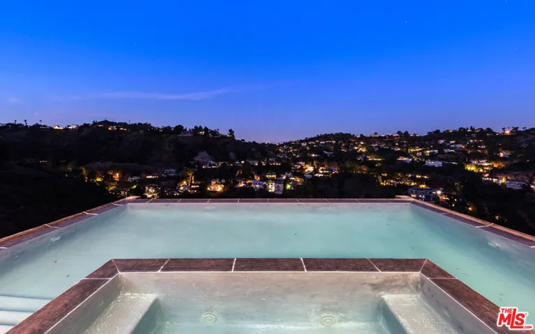 7567 Hermes Drive, Los Angeles, California 90046