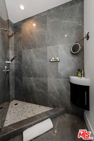 7567 Hermes Drive, Los Angeles, California 90046