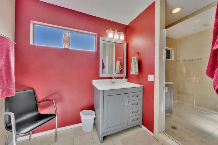 Primary bath
