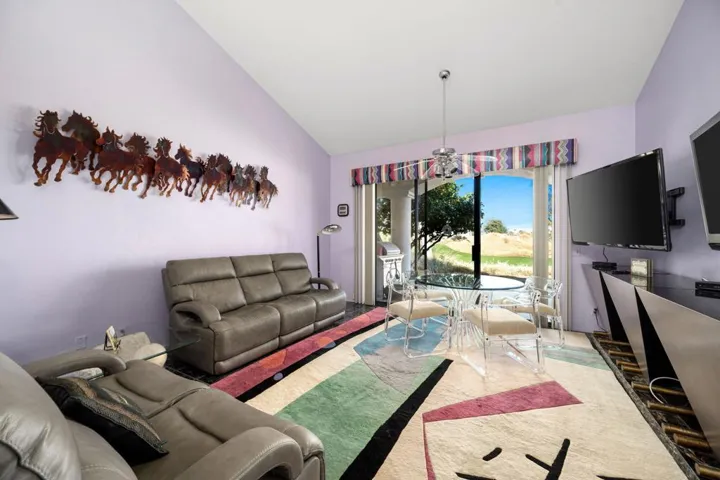 39-web-or-mls-JV_Northwood_Dec22_039