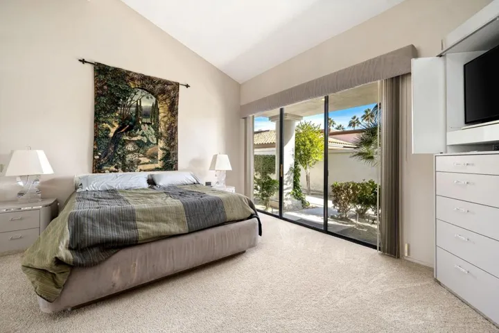 42-web-or-mls-JV_Northwood_Dec22_042