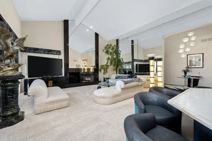 25-web-or-mls-JV_Northwood_Dec22_025