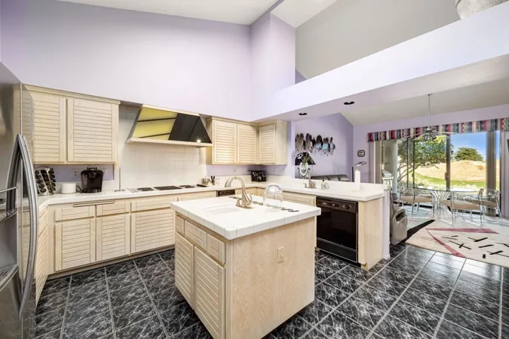 35-web-or-mls-JV_Northwood_Dec22_035