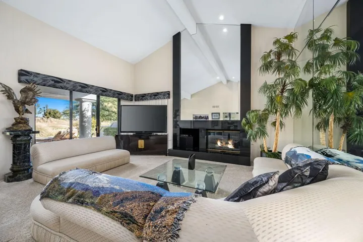 23-web-or-mls-JV_Northwood_Dec22_023