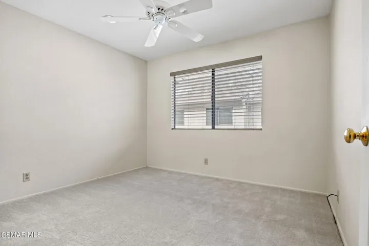 28-web-or-mls-UpmarketMedia_26110AlizA-1
