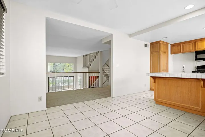 15-web-or-mls-UpmarketMedia_26110AlizA-2