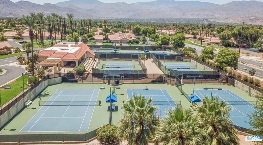 Pickleball/tennis