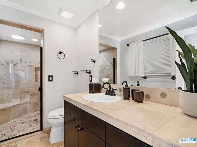 52860 Avenida Obregon Avenue, La Quinta, California 92253