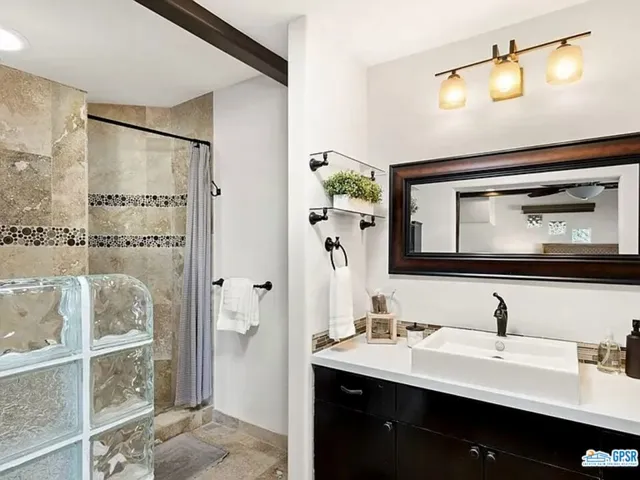52860 Avenida Obregon Avenue, La Quinta, California 92253
