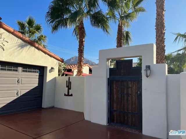 52860 Avenida Obregon Avenue, La Quinta, California 92253