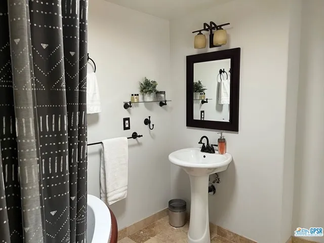 52860 Avenida Obregon Avenue, La Quinta, California 92253