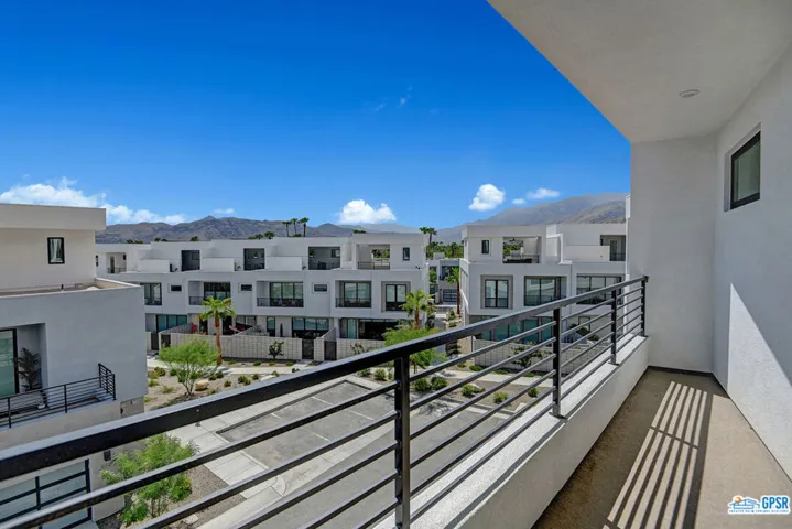 962 Cameron Center Drive, Palm Springs, California 92264