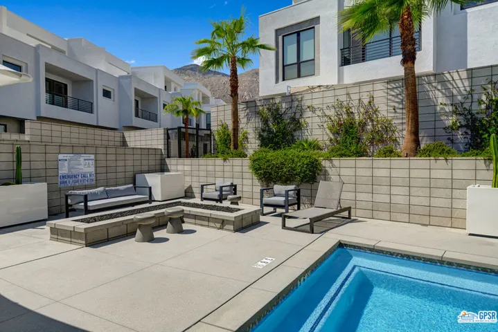 962 Cameron Center Drive, Palm Springs, California 92264