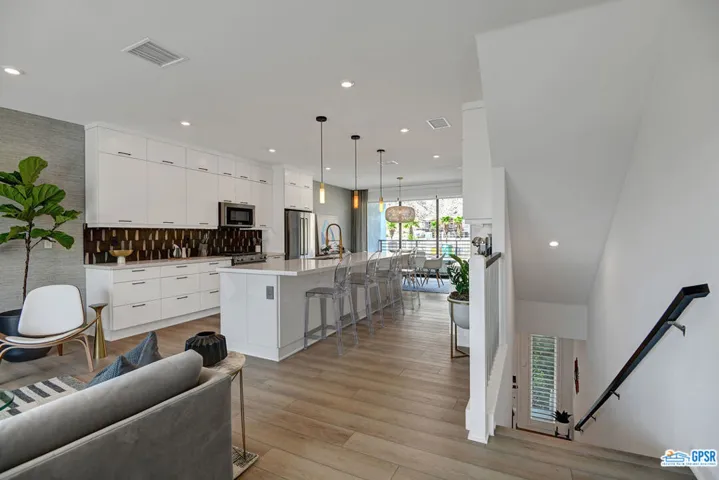 962 Cameron Center Drive, Palm Springs, California 92264