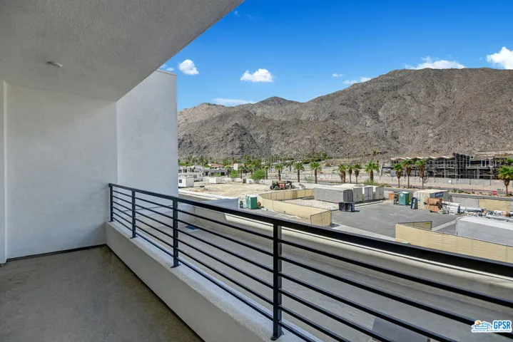 962 Cameron Center Drive, Palm Springs, California 92264