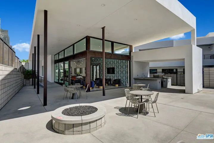 962 Cameron Center Drive, Palm Springs, California 92264