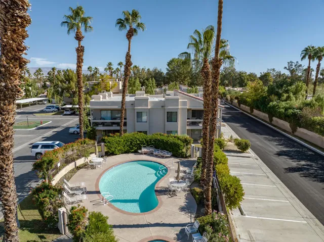 CS 106 Pool and guest parking